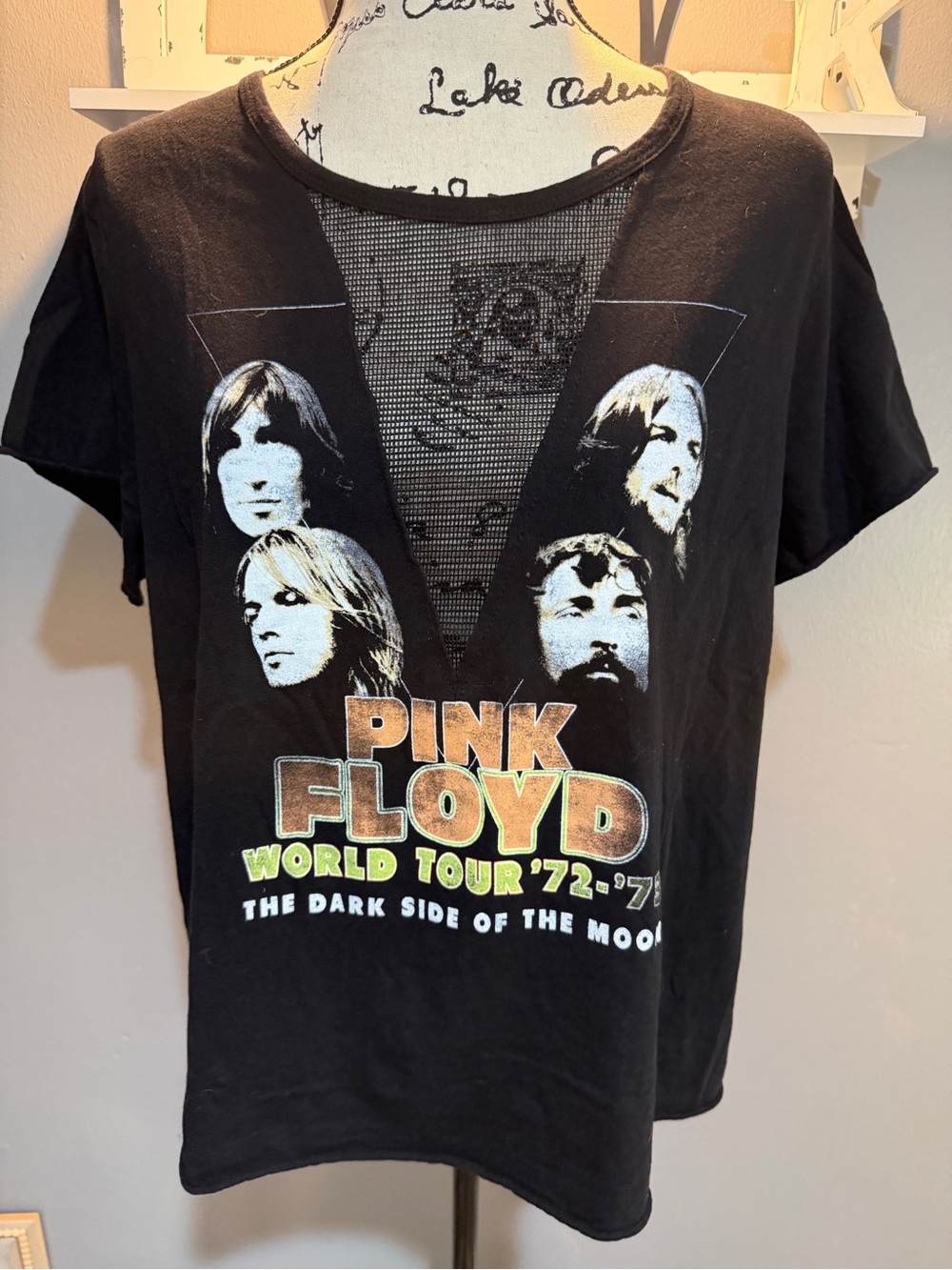 PNK FLOYD BLACK GRAPHIC MESH INSET WORLD TOUR TEE 1X